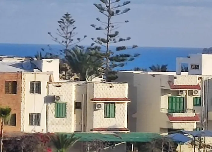 Green Beach Apartment