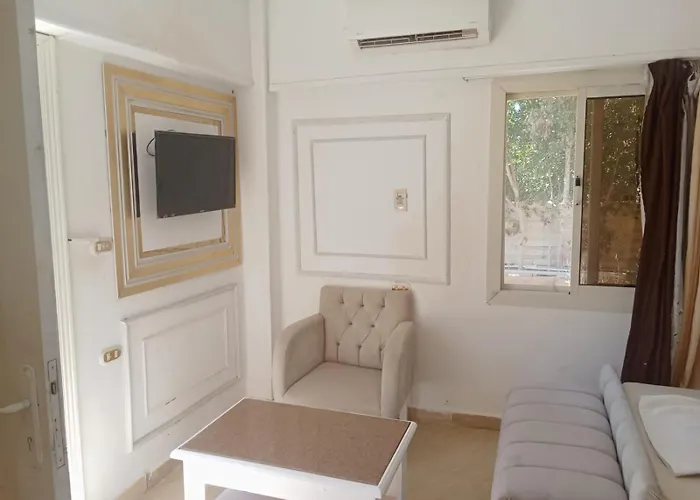 1Ch1 Studio 2Beds Ground Floor Sea View 114 Green Beach